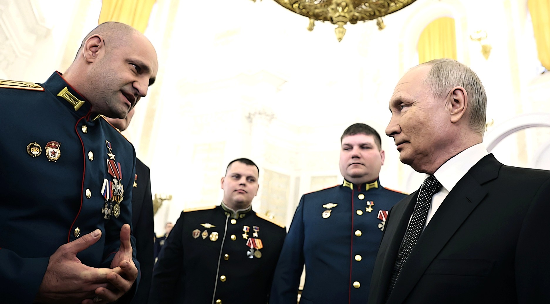 Vladimír Putin se bude znovu ucházet o prezidentské křeslo! Potvrdil to účastníkům slavnostního ceremoniálu u příležitosti Dne hrdinů vlasti